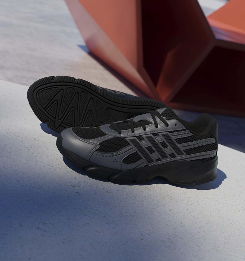 adidas Technochaos Baskets basses en Noir pour hommes (366874) - pour semelles orthop&eacute;diques