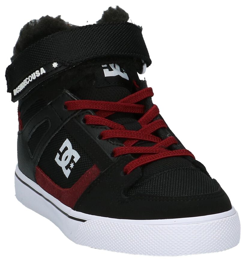 DC Shoes Spartan High Zwarte Skateschoenen in stof (200443)