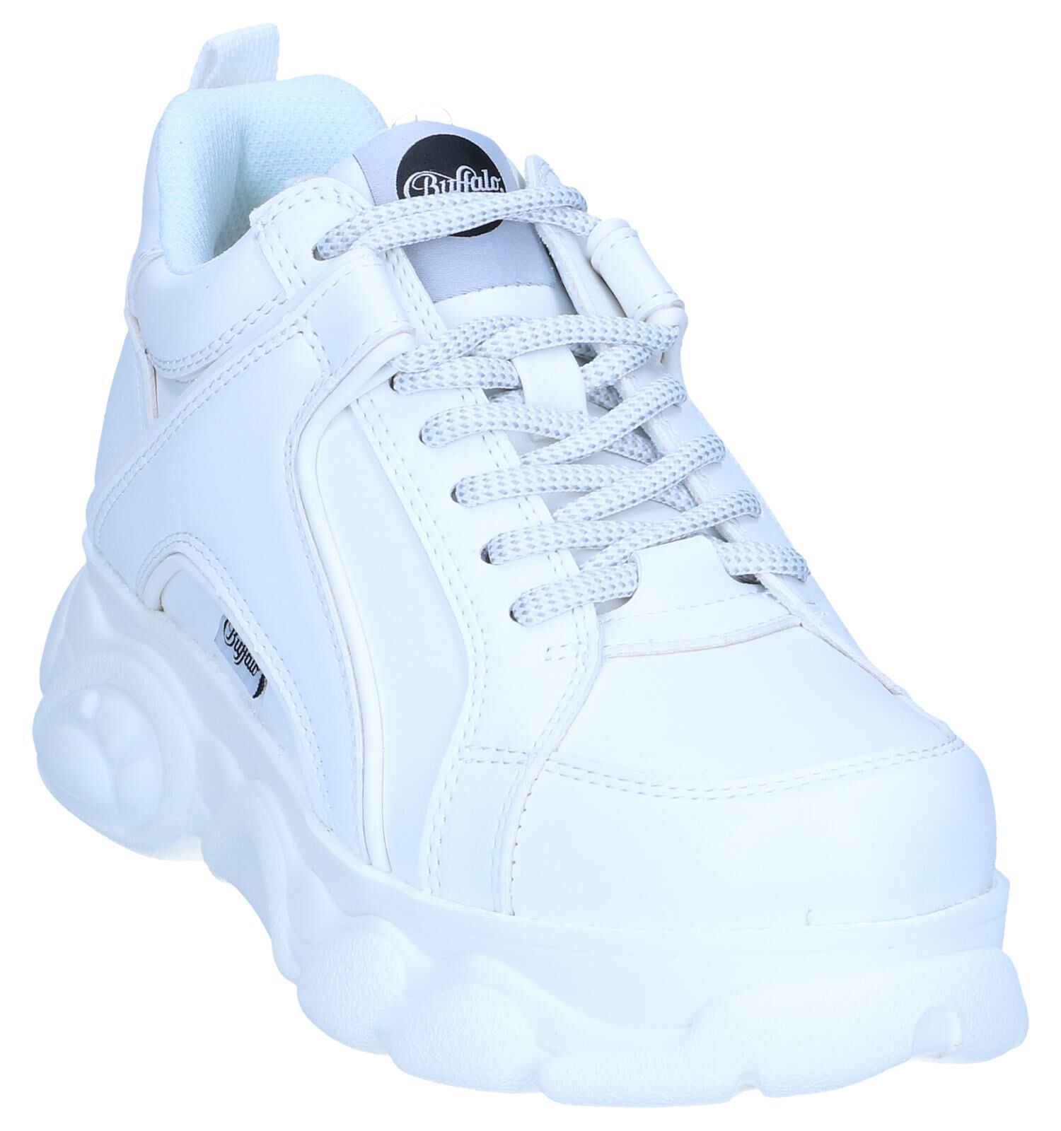 Witte buffalo sneakers 2025