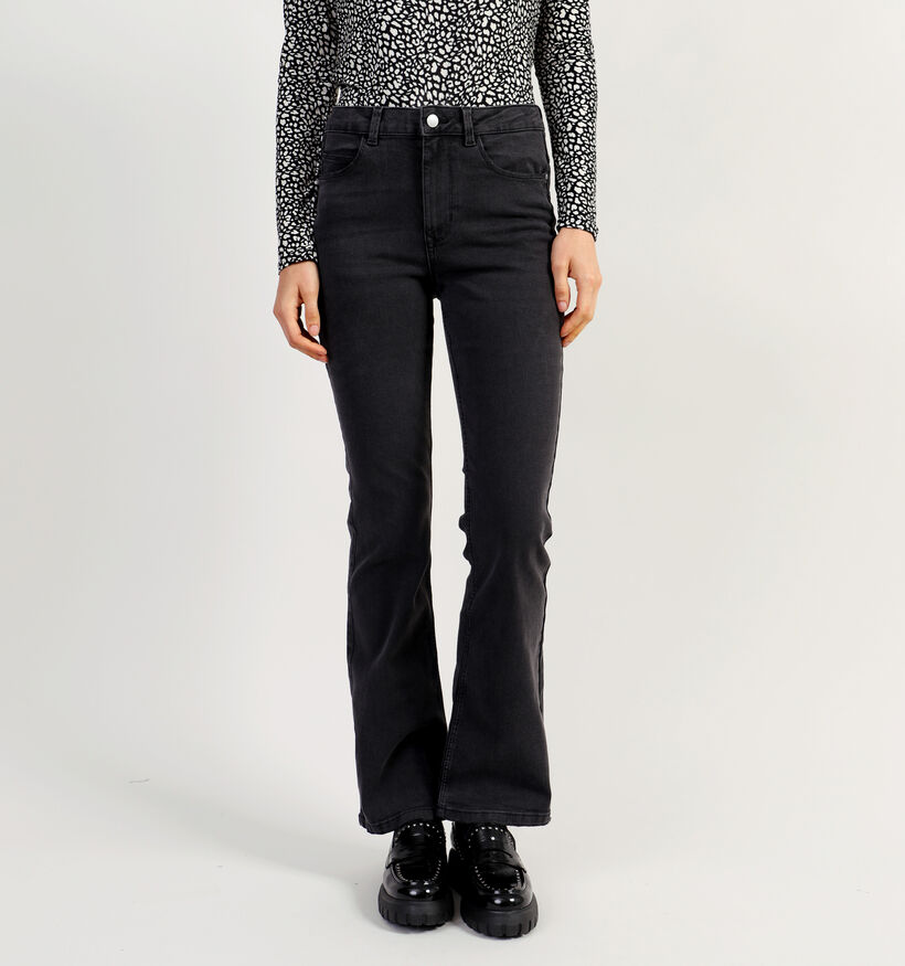 JDY Newflora Jeans évasé en Noir L32 pour femmes (346414)