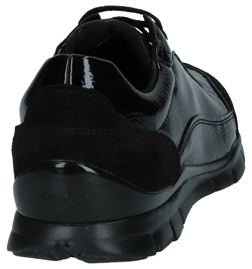 Geox Sukie Zwarte Comfortabele Veterschoenen in daim (223231)