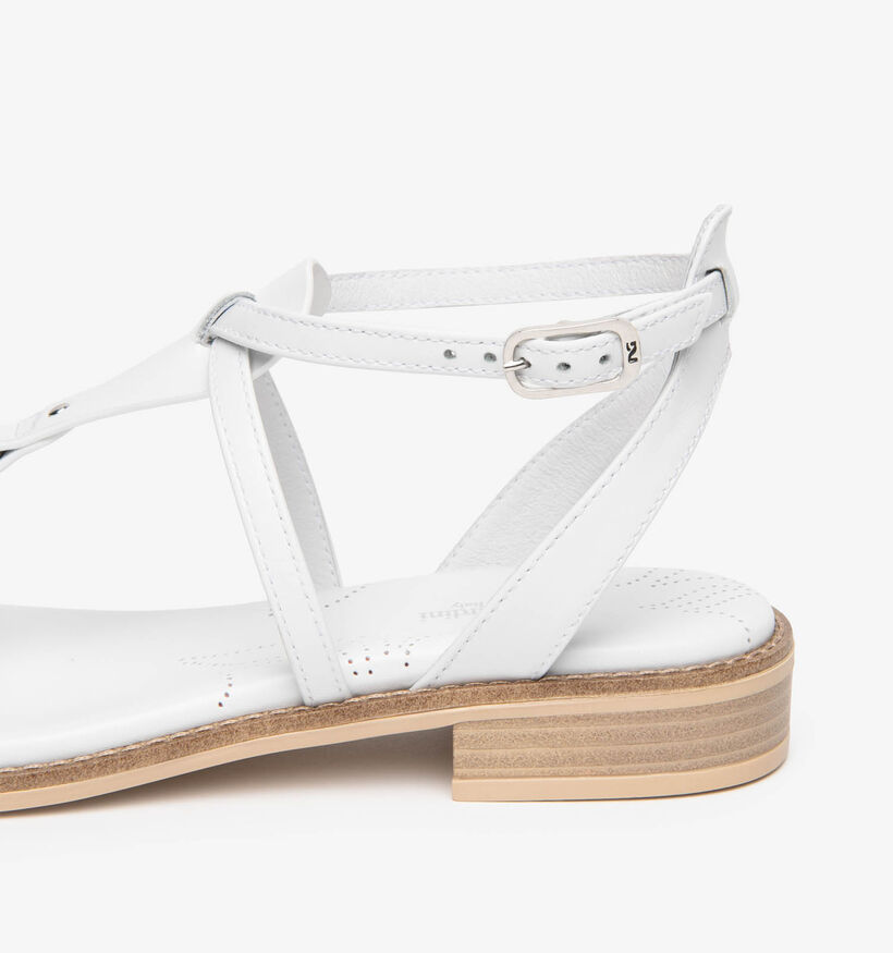 NeroGiardini Sandales plates en Blanc pour femmes (370713)
