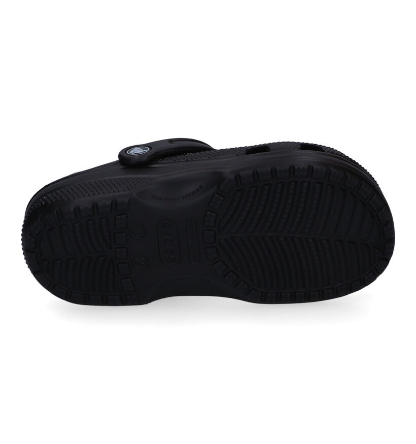 Crocs Classic Clog Nu-pieds en Noir pour garçons (307770)