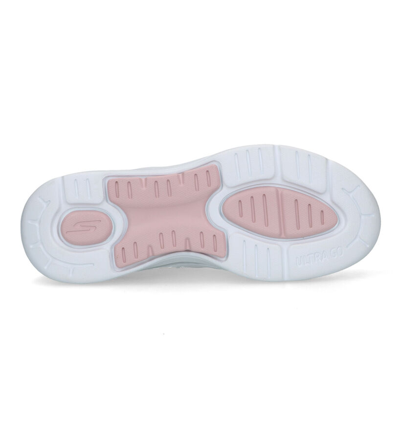 Skechers Go Walk Arch Fit Baskets en Blanc pour femmes (319365) - pour semelles orthopédiques