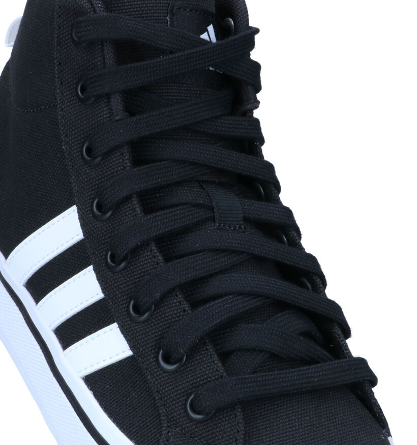 adidas Bravada 2.0 Mid Baskets en Noir pour femmes (318829) - pour semelles orthopédiques