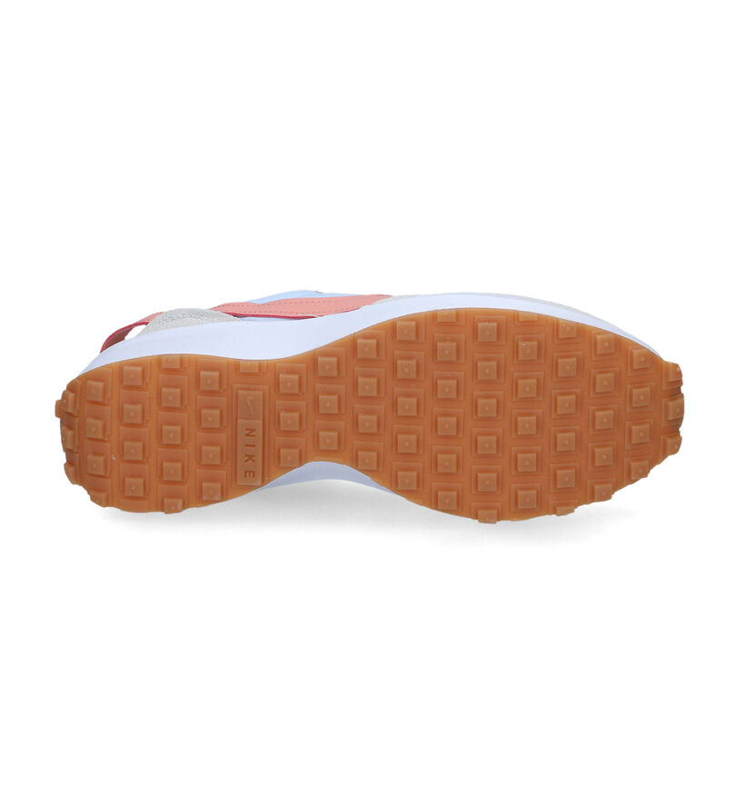 Nike Waffle Debut Baskets en Noir pour femmes (328015) - pour semelles orthopédiques