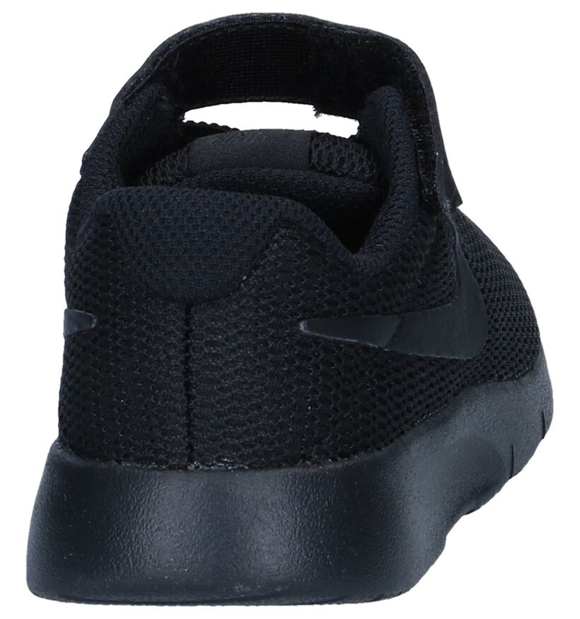 Nike Tanjun Baskets en Noir en textile (283702)