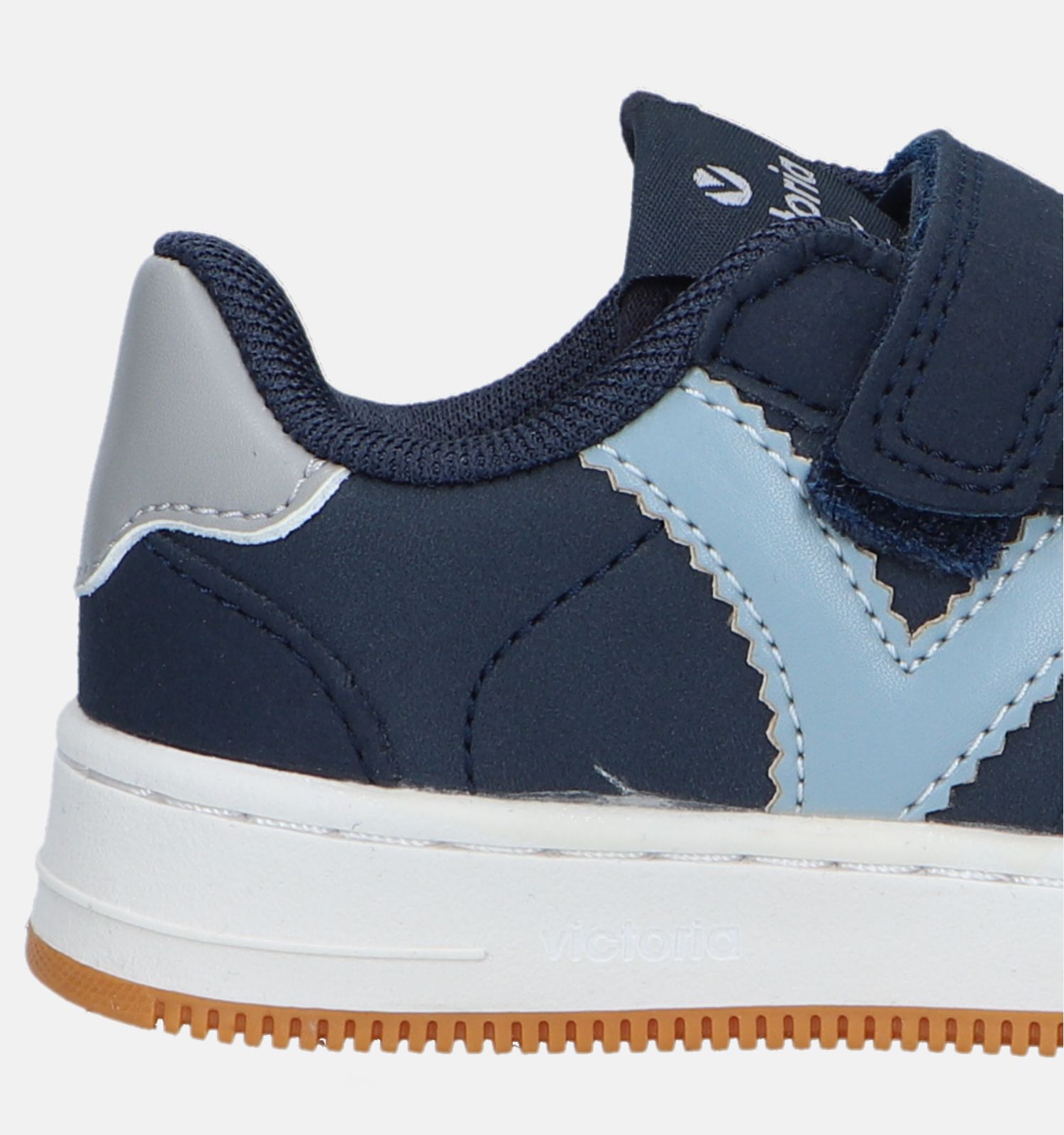 Basket chaussette shop victoria