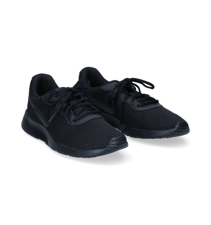 Nike Tanjun Zwarte Sneakers in stof (299349)