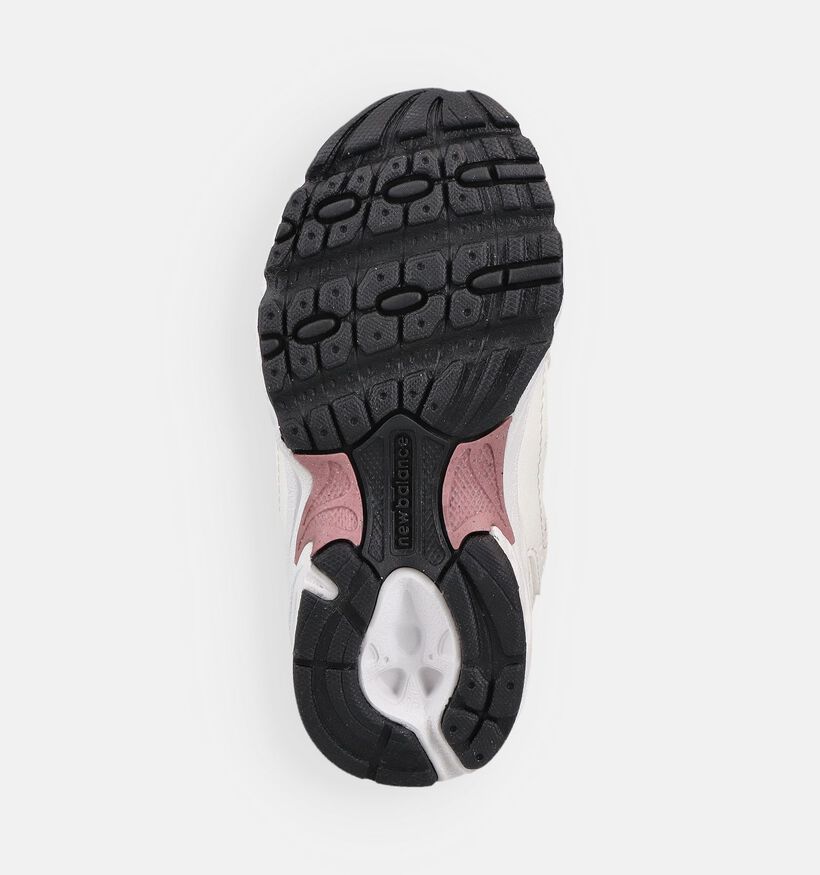 New Balance 530 Witte/Donkerroze Sneakers voor meisjes (366213) - geschikt voor steunzolen