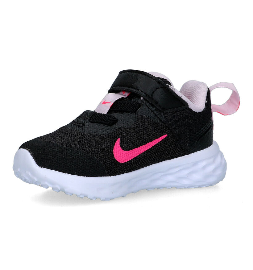 Nike Revolution Baskets en Noir pour filles (325354)