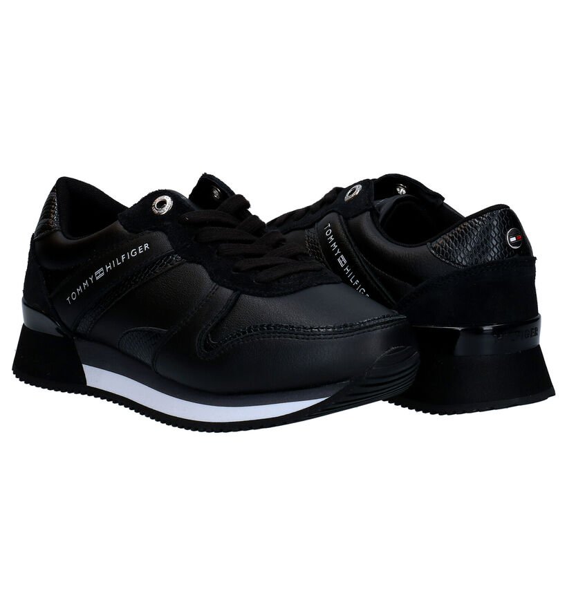 Tommy Hilfiger Active Material Zwarte Sneakers in kunstleer (280019)