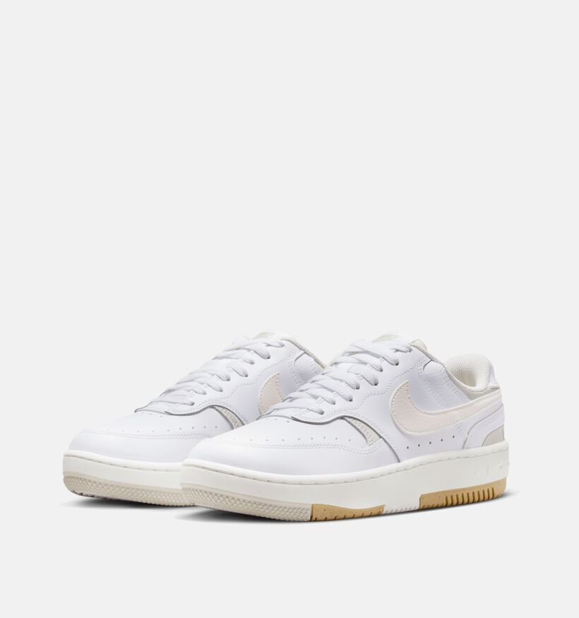 Nike Gamma Force Baskets en Blanc pour femmes (350454)