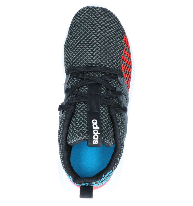 adidas Questar Flow Zwarte Sneakers in stof (264892)