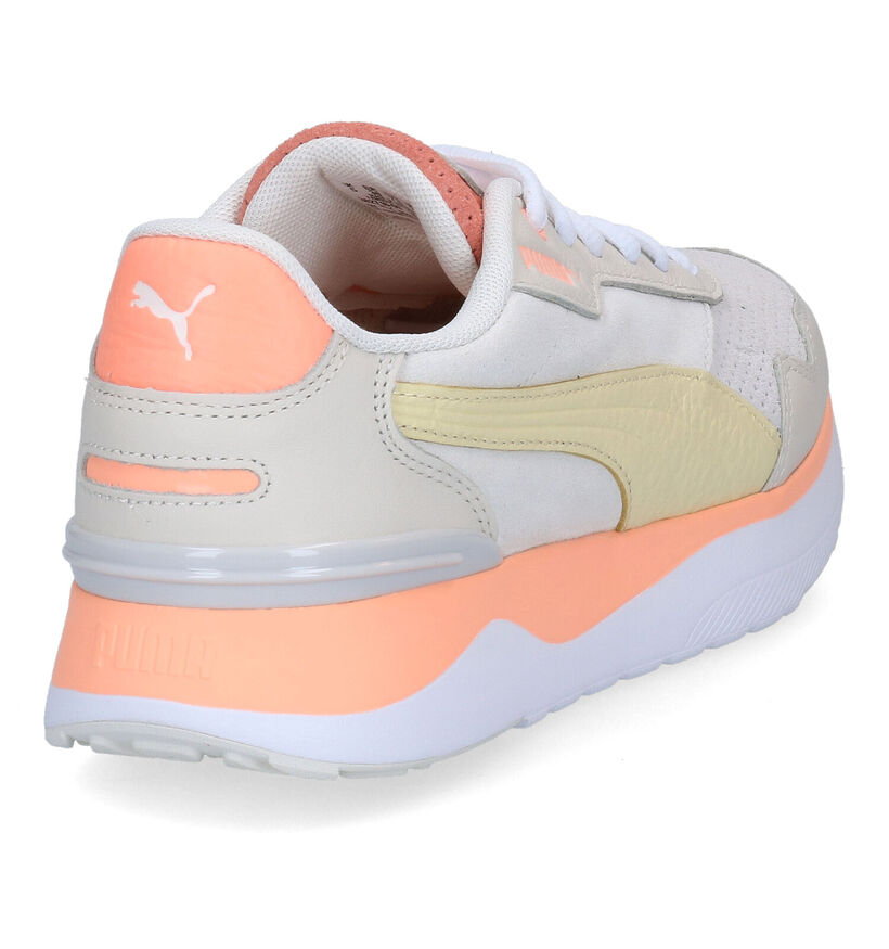 Puma Voyage Premium Baskets en Ecru pour femmes (301368) - pour semelles orthopédiques