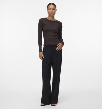 Vero Moda T-shirts Bruin