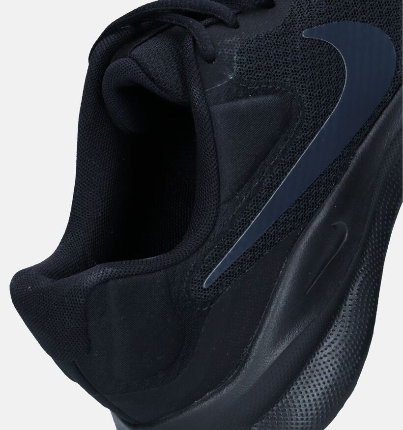 Nike Revolution 7 Chaussures de trail en Noir pour hommes, garçons (340397)