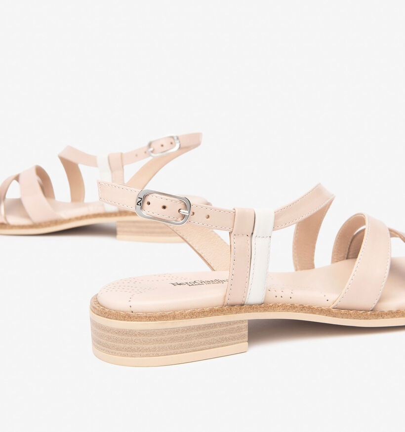 NeroGiardini Sandales plates en Beige pour femmes (356021)