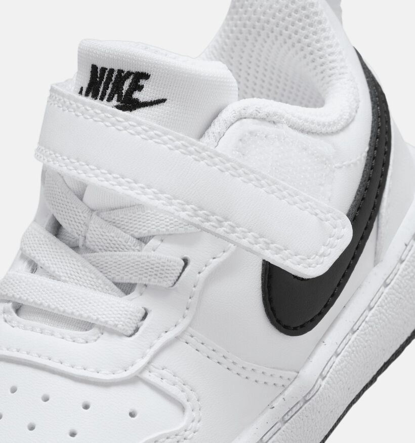 Nike Court Baskets pour b&eacute;b&eacute; en Blanc pour filles, gar&ccedil;ons (367264) - pour semelles orthop&eacute;diques
