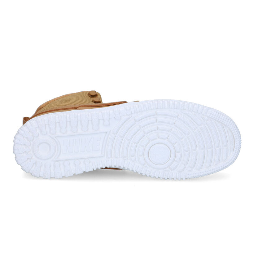 Nike Court Vision Mid Winter Baskets en Camel pour hommes (332336)