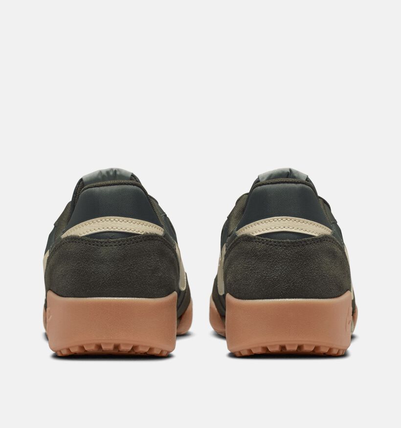 Nike Terra Manta Suede Baskets basses en Noir pour hommes (364676)