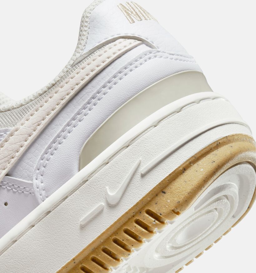 Nike Gamma Force Baskets en Blanc pour femmes (350454)