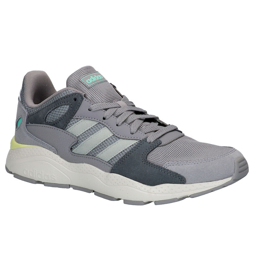 adidas Baskets basses en Gris clair en nubuck (264648)