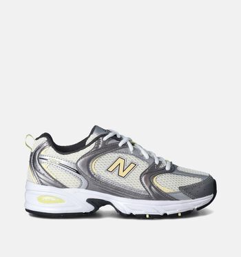 Sneakers geel