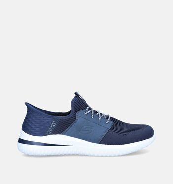 Baskets bleu