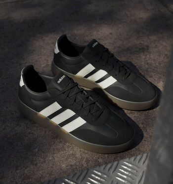 adidas Barreda Decode Low Sneakers Core Black/Off White/Gum