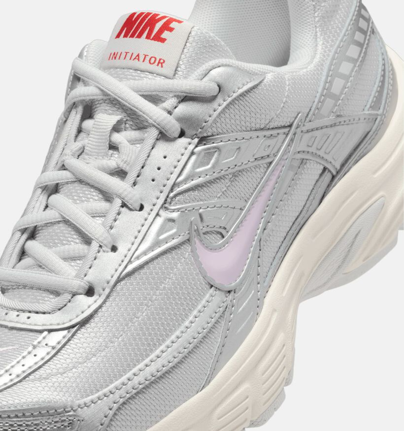 Nike Initiator Baskets sportives en Gris pour femmes (355845)