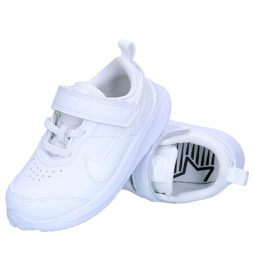 Nike Varsity Witte Sneakers in kunstleer (277503)