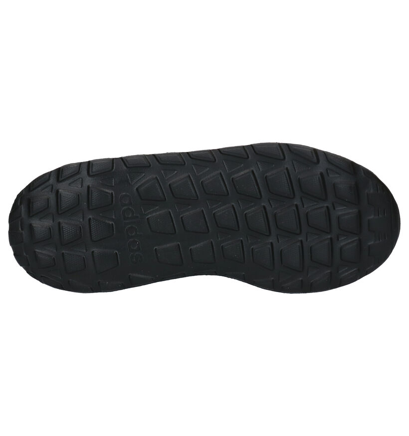 adidas Questar Flow Baskets en Noir en textile (264892)