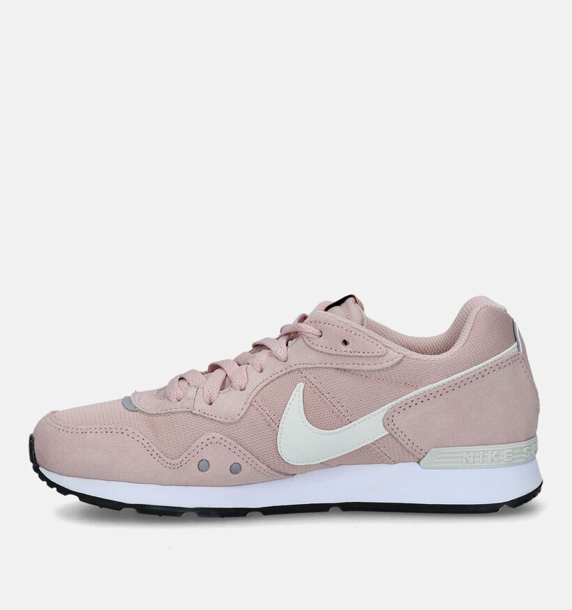 Nike Venture Runner Baskets en Rose pour femmes (332425)