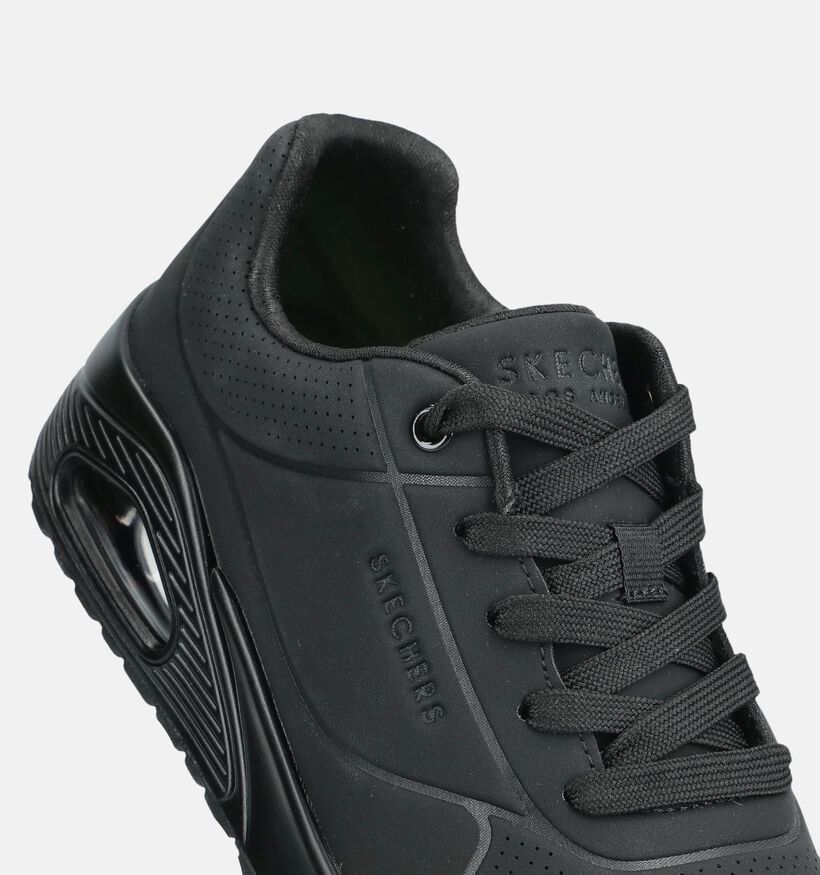 Skechers Uno Stand On Air Baskets en Noir pour gar&ccedil;ons, filles (375668)