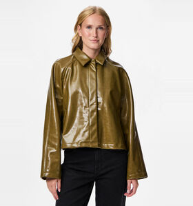 Pieces Merry Manteau court en Vert pour femmes (365633)