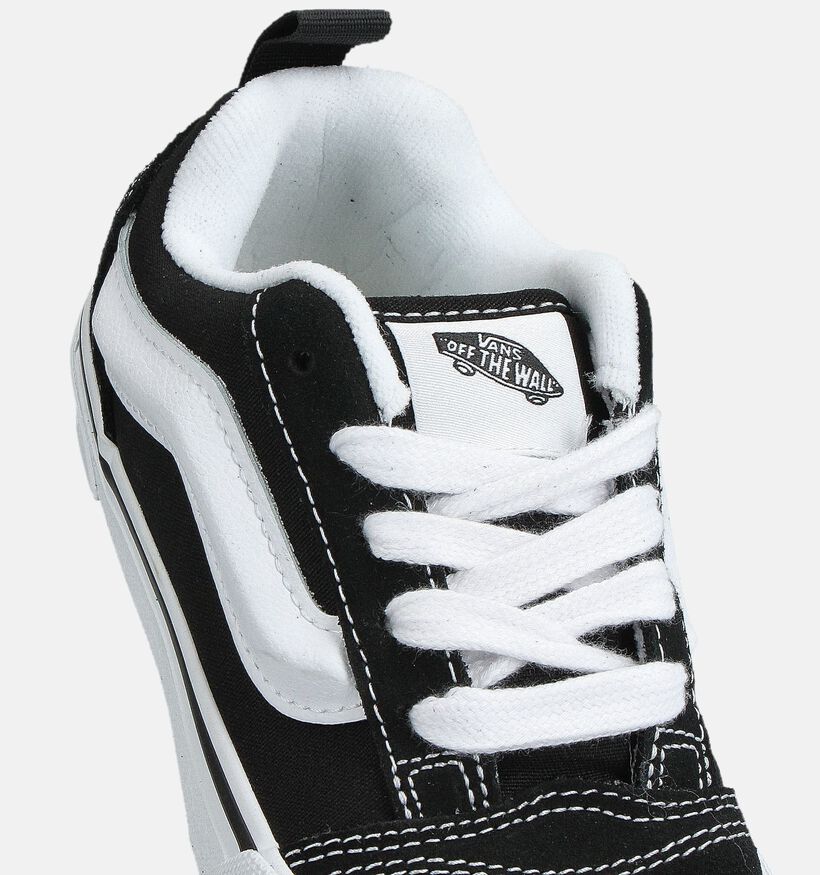 Vans Knu Skool Baskets en Noir pour filles, garçons (361027)