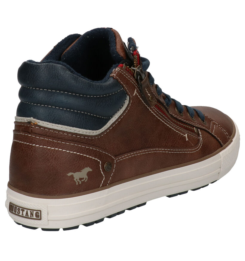 Mustang Chaussures hautes en Brun foncé pour hommes (329590)