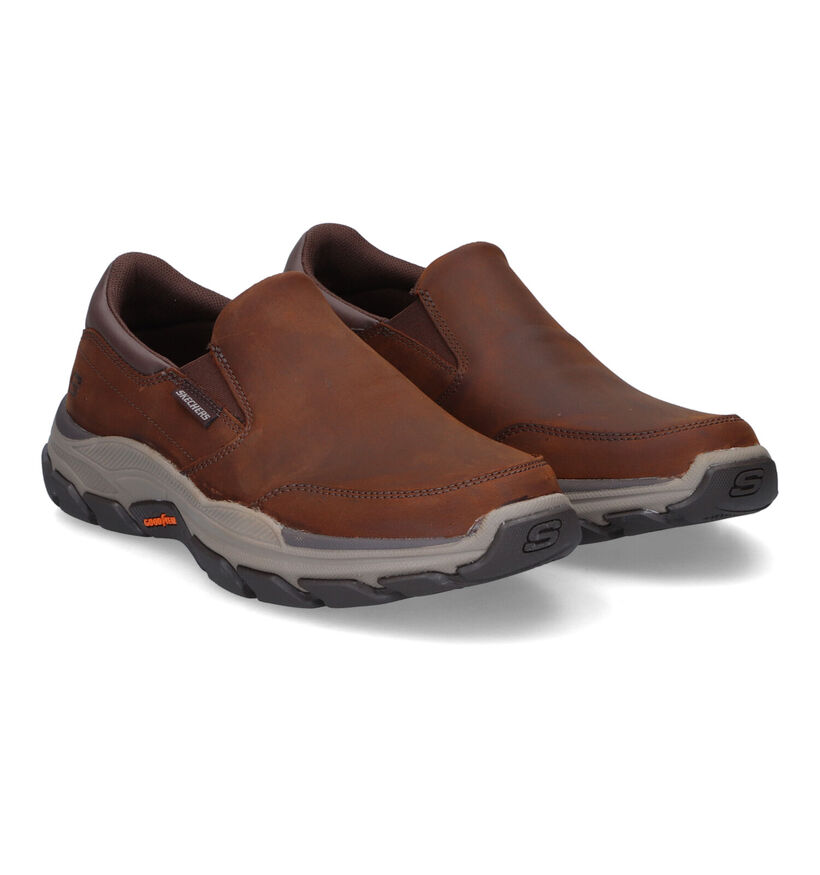 Skechers Respected Calum Relaxed Fit Chaussures sans lacets en Marron en nubuck (312701)