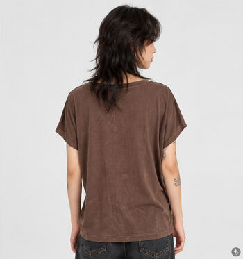 Ador&eacute; T-shirts Bruin