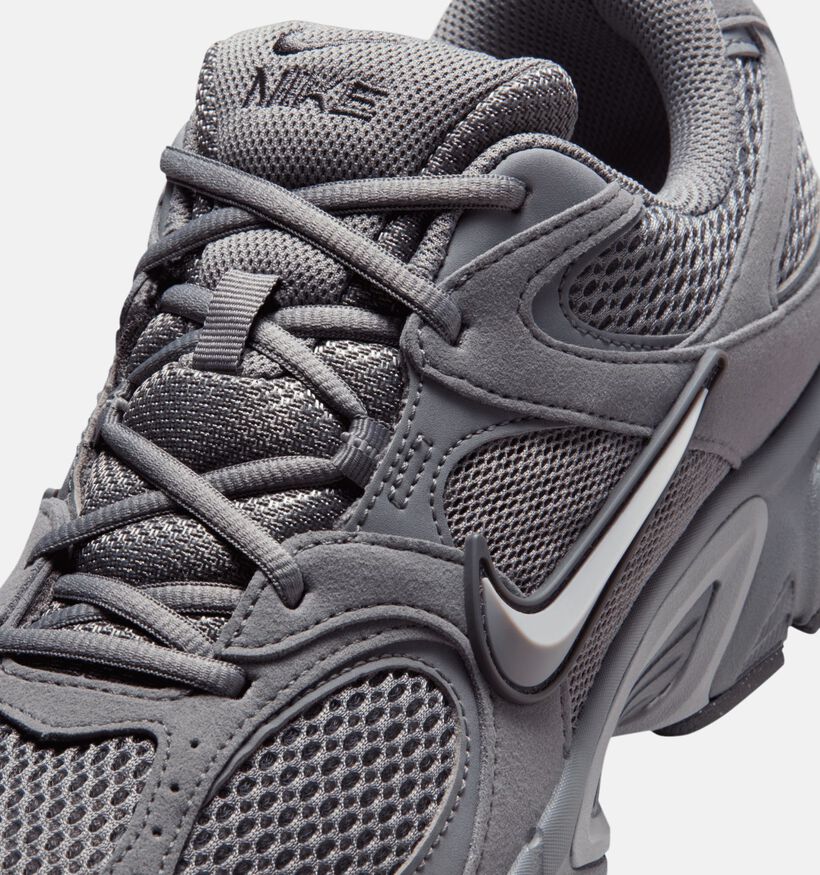 Nike V5 RNR Baskets en Gris fonc&eacute; pour hommes (369304) - pour semelles orthop&eacute;diques