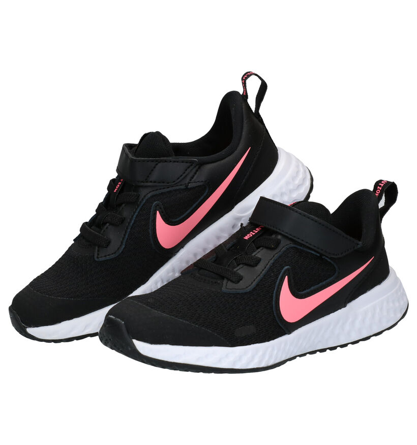 Nike Revolution Baskets en Gris en cuir (291161)