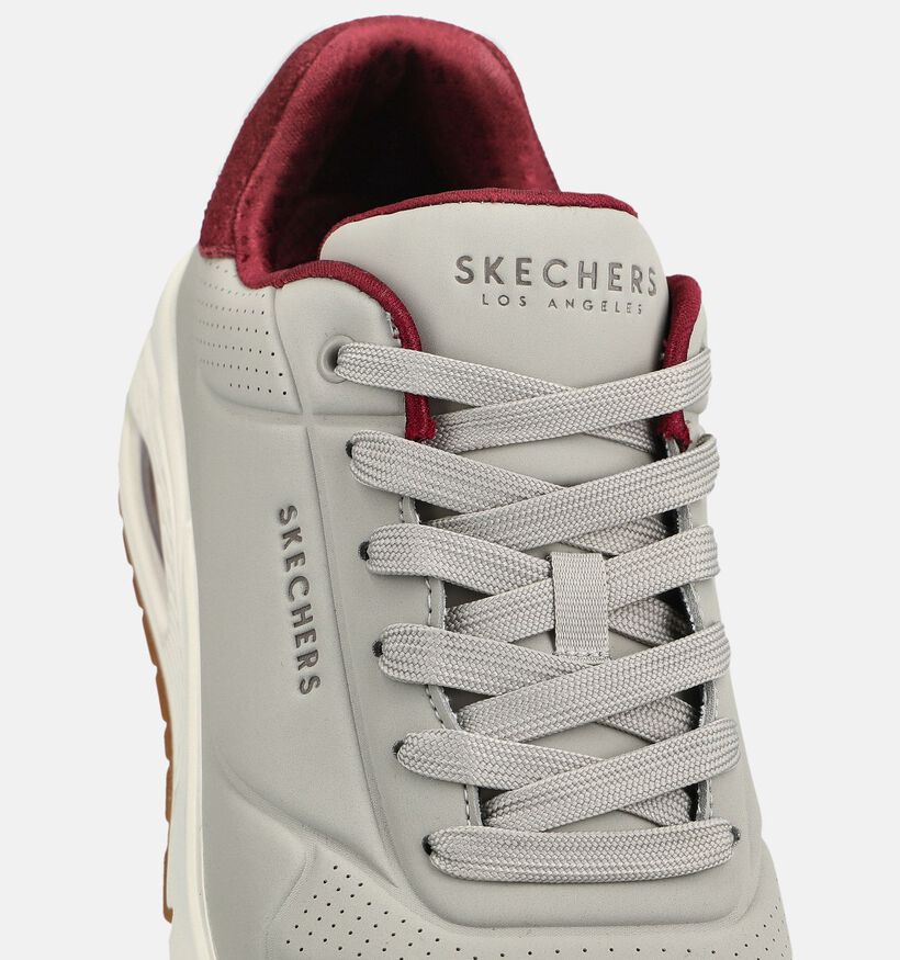 Skechers Uno Suited On Air Baskets en Gris pour hommes (376907)