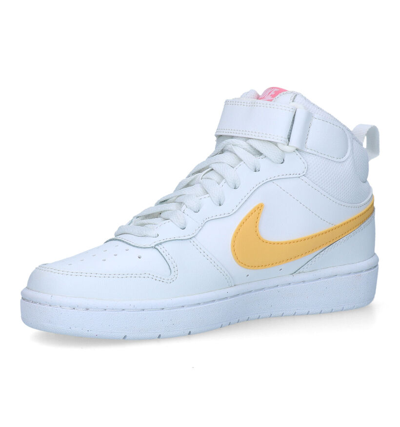 Nike Court Borough Mid Baskets en Blanc pour filles (334220)