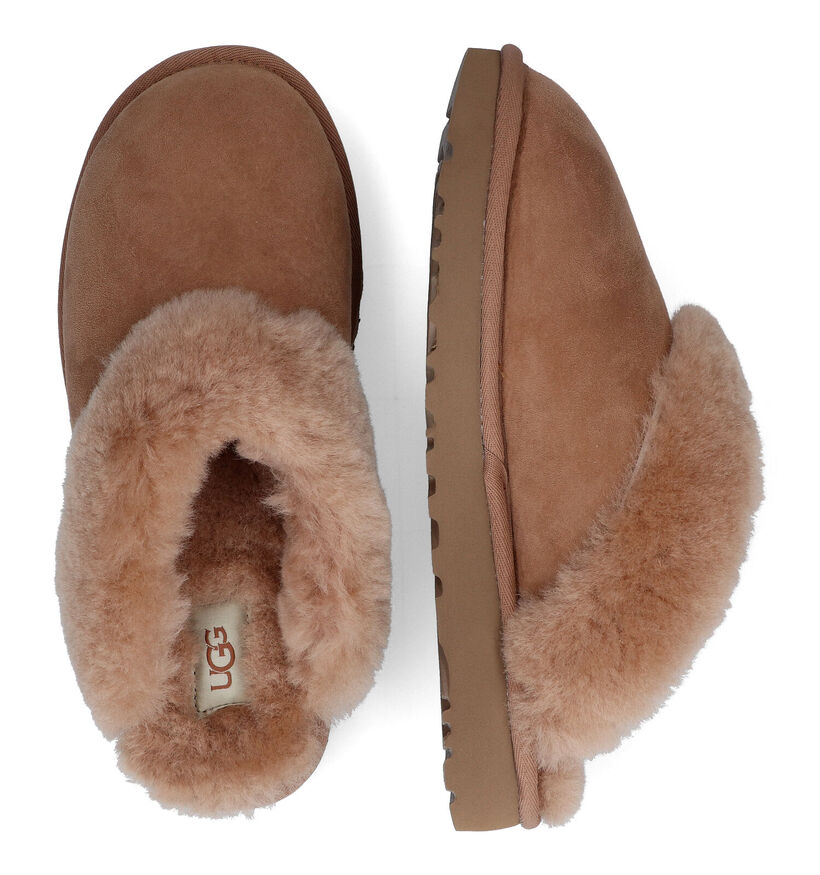 Ugg Classic Pantoufles en camel pour femmes (313748)