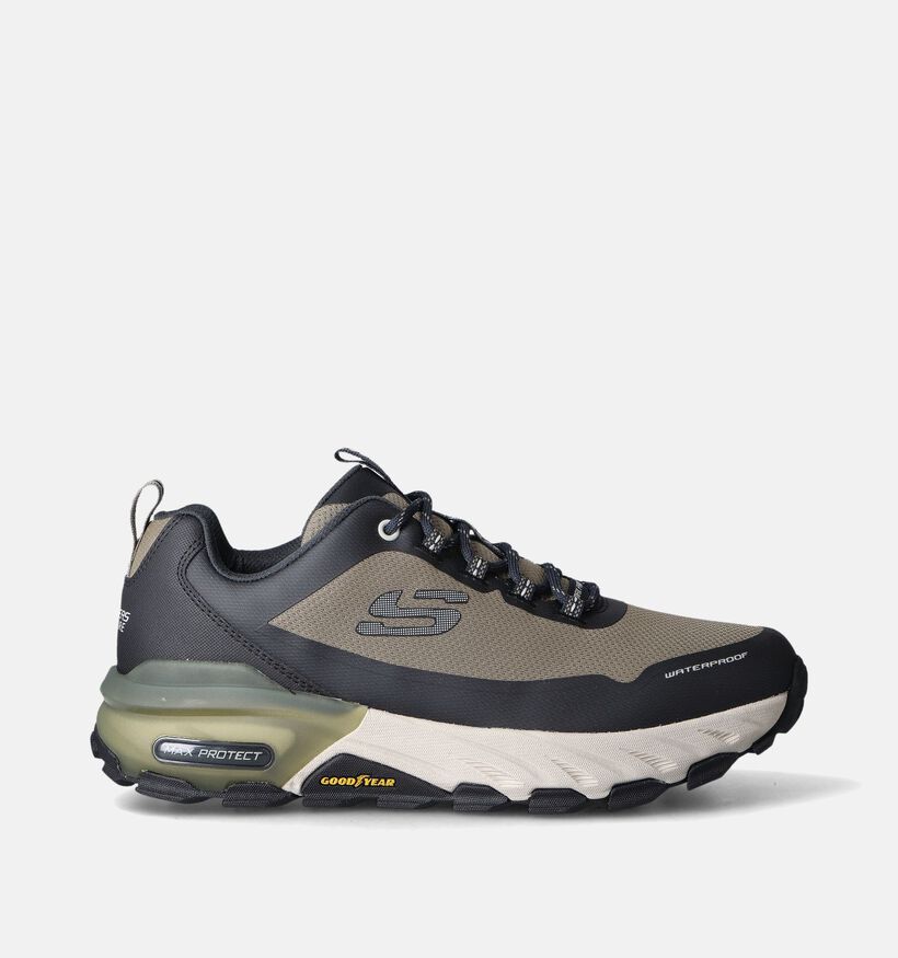 Skechers Max Protect Fast Track Zwarte Wandelschoenen voor heren (351880)