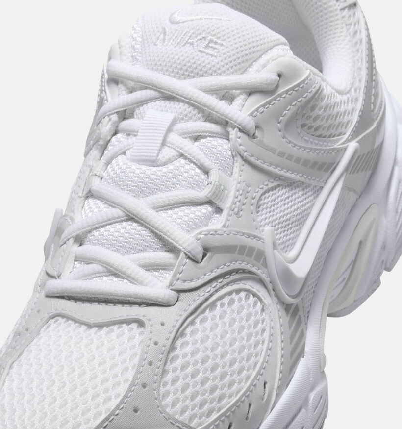 Nike V5 RNR Baskets basses en Blanc pour femmes (372897)