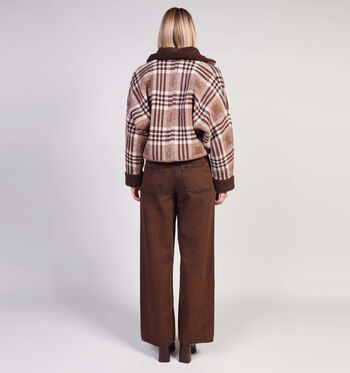 Adoré Jassen Bruin