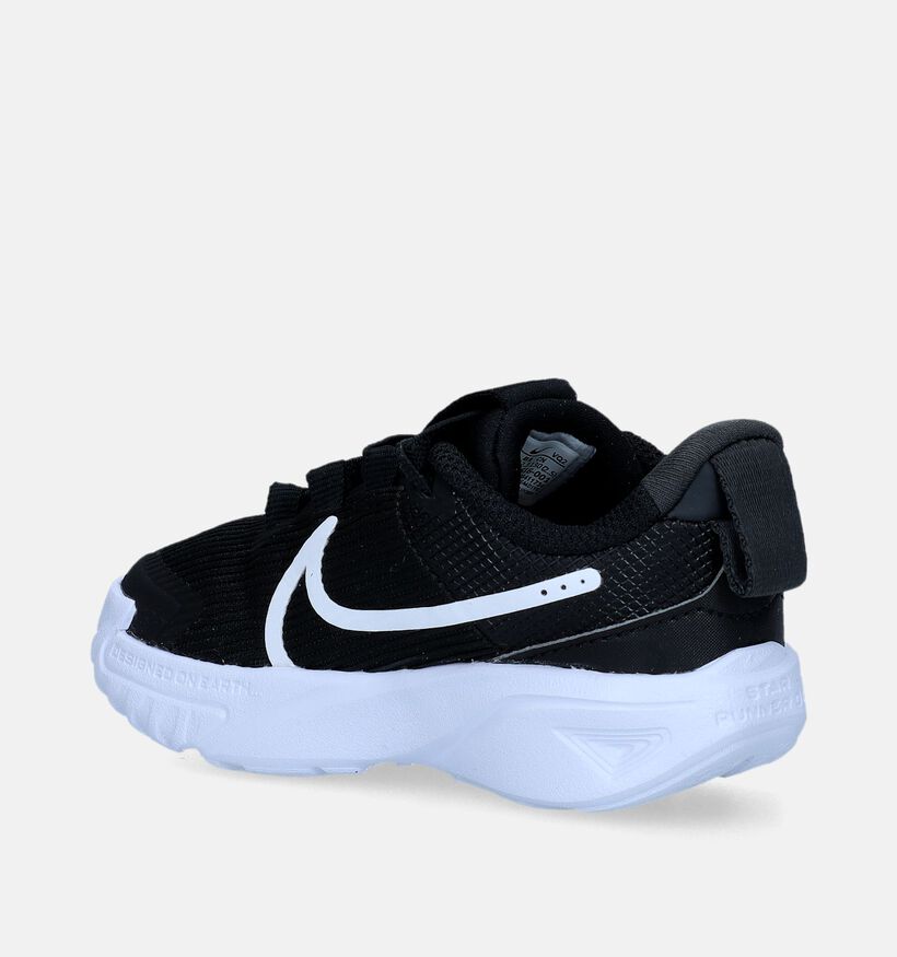 Nike Star Runner 4 Baskets en Noir pour filles, garçons (340256)