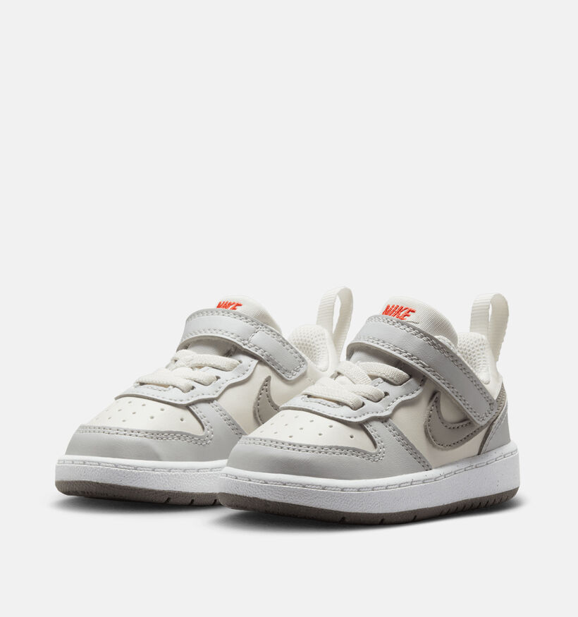 Nike Court Borough Low 2 Baskets basses en Taupe pour garçons, filles (357234)
